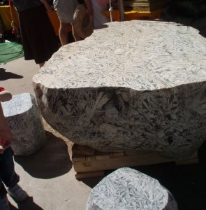 Chrysanthemum Stone table and chairs for your deck-Requires additional bracing!