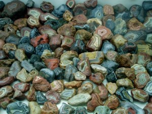 You would think Fairburn Agates were common looking at this display!