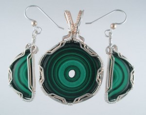 When the dealer dropped and broke one of my Malachite slices, I immediately thought of earrings to go with the bullseye pendant.