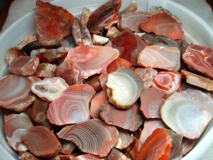 bucket-of-agates3