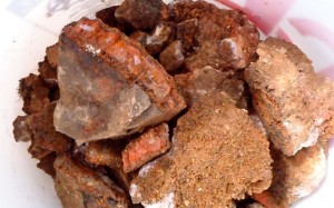 A whole bucket of SISU Agates.