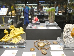 Collectors Edge display case. Gold, Sweet Home Rhodocrosite, Tourmaline
