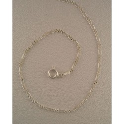 18 inch sterling Silver Figaro chain petite