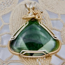 Spruce Green Glow Victoria Stone Pendant