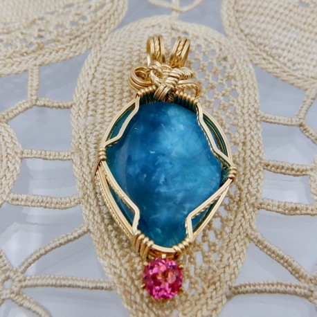 Graced with Beauty Victoria Stone Pendant