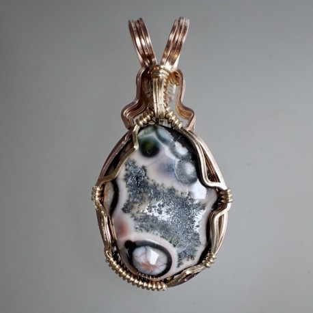 Lavish Eye  Thomsonite Pendant