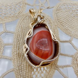 Flamboyant Lake Superior Agate Pendant