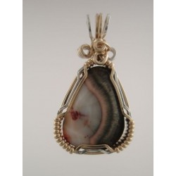 Luring the Eye Thomsonite Pendant